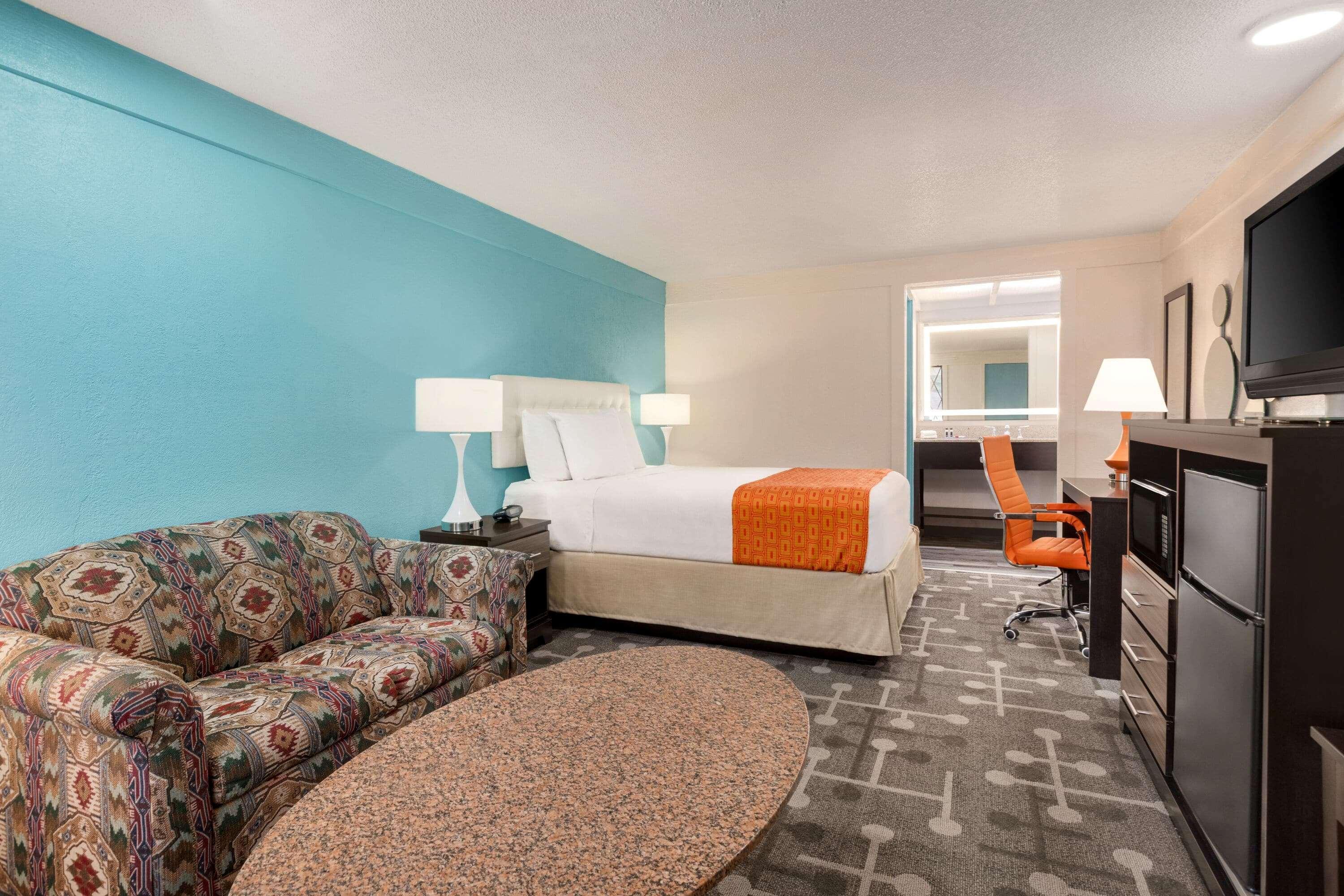 Dover Inn And Suites Buitenkant foto